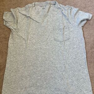 American Eagle Outfitters Light Gray Short Sleeve Tee